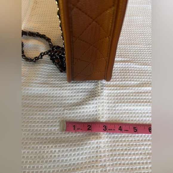 Brown Quilted Leather Bag with Chain Strap - Picture 4 of 4